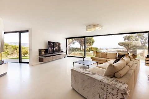 Сasa de 6 dormitorios en venta en Sant Feliu de Guíxols, Gerona, Cataluña, Spain № 1381 - foto 9