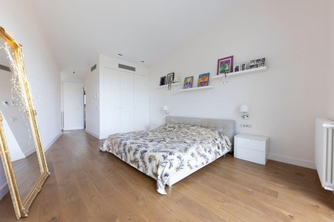 Сasa de 6 dormitorios en venta en Sant Feliu de Guíxols, Gerona, Cataluña, Spain № 1381 - foto 29