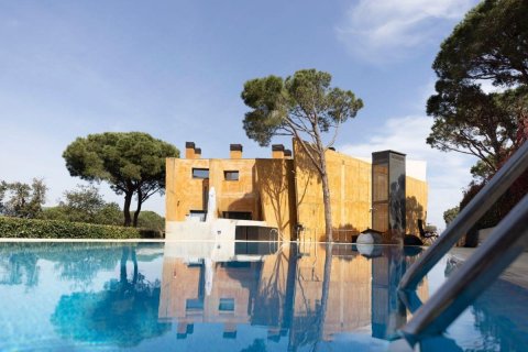 Сasa de 6 dormitorios en venta en Sant Feliu de Guíxols, Gerona, Cataluña, Spain № 1381 - foto 6