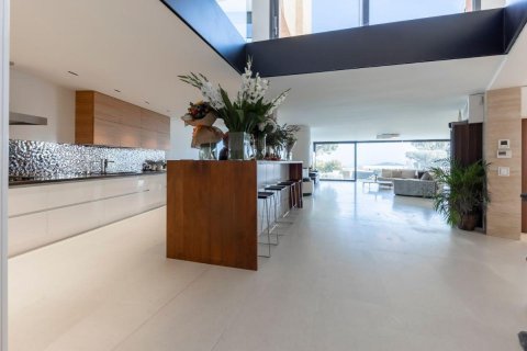 Сasa de 6 dormitorios en venta en Sant Feliu de Guíxols, Gerona, Cataluña, Spain № 1381 - foto 8