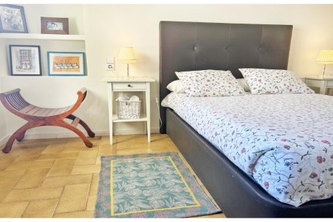 Сasa de 4 dormitorios en venta en Lloret de Mar, Gerona, Cataluña, Spain № 1378 - foto 7