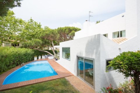 Сasa de 4 dormitorios en venta en S'Agaró, Gerona, Cataluña, Spain № 1379 - foto 2