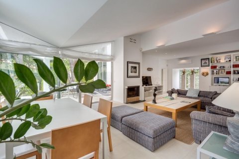 Сasa de 4 dormitorios en venta en S'Agaró, Gerona, Cataluña, Spain № 1379 - foto 17