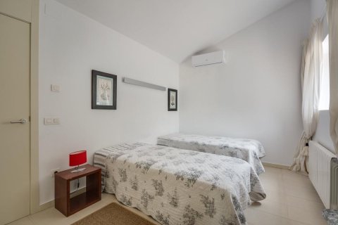 Сasa de 4 dormitorios en venta en S'Agaró, Gerona, Cataluña, Spain № 1379 - foto 28