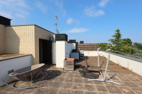 Apartamento de 3 dormitorios en venta en Lloret de Mar, Gerona, Cataluña, Spain № 1377 - foto 2