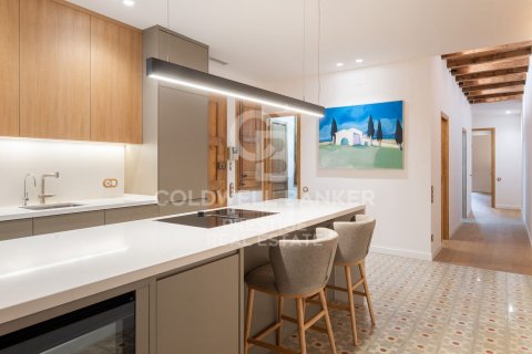 Купить квартиру в Барселона, Испания с 3 спальни, 97м², № 5306 - фото 12