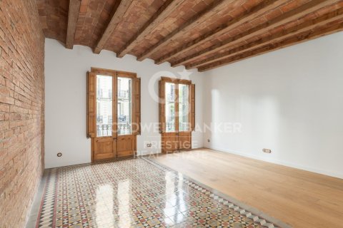 Купить квартиру в Барселона, Испания с 3 спальни, 97м², № 5306 - фото 2