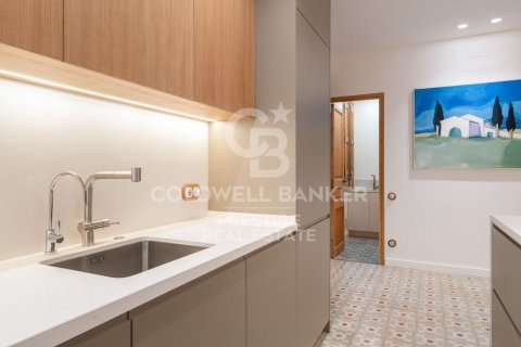 Купить квартиру в Барселона, Испания с 3 спальни, 97м², № 5306 - фото 9
