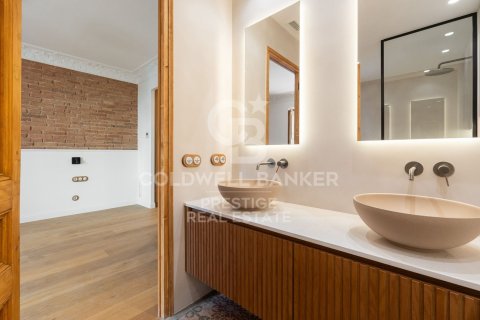 Купить квартиру в Барселона, Испания с 3 спальни, 97м², № 5306 - фото 18