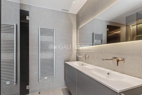Купить квартиру в Андорра, Испания с 3 спальни, 182м², № 5305 - фото 11
