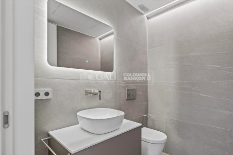 Купить квартиру в Андорра, Испания с 3 спальни, 182м², № 5305 - фото 13