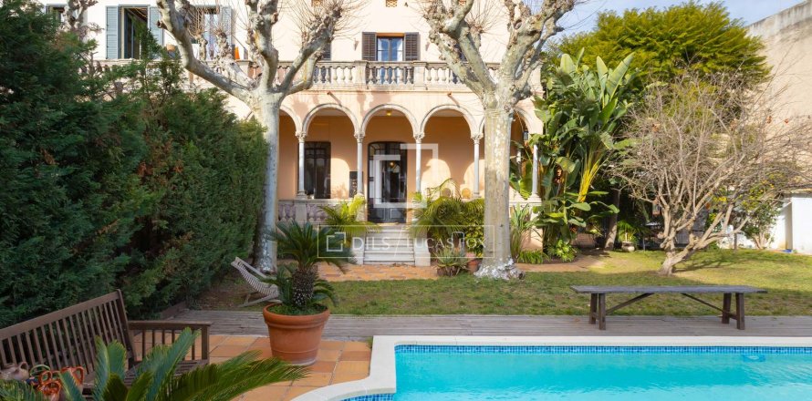 Вилла с 5 спальнями в Аргентоне, Барселона, Каталония, Испания № 3786