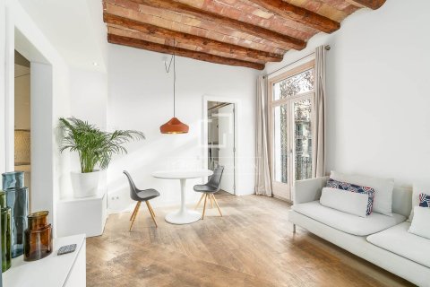 Apartamento de 2 dormitorios en venta en Barcelona, Cataluña, Spain № 3783
