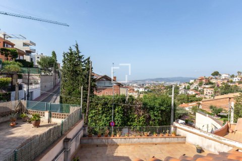 Villa de 6 dormitorios en venta en Esplugues de Llobregat, Barcelona, Cataluña, Spain № 4408 - foto 30