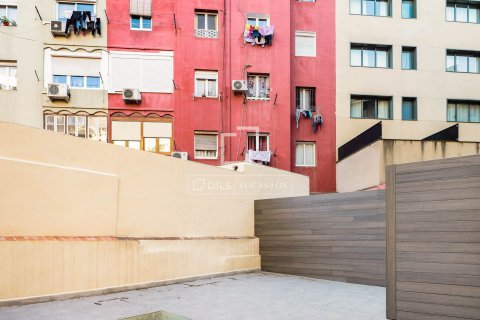 Apartamento de 2 dormitorios en venta en Barcelona, Cataluña, Spain № 4404 - foto 12