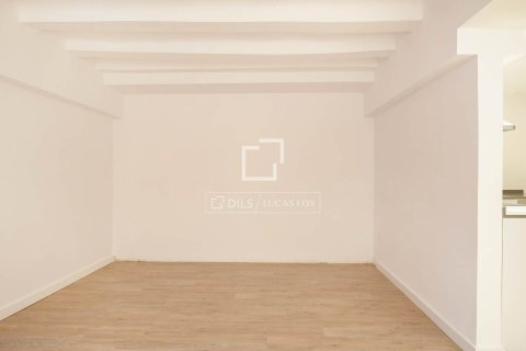 Apartamento de 2 dormitorios en venta en Barcelona, Cataluña, Spain № 4404 - foto 2