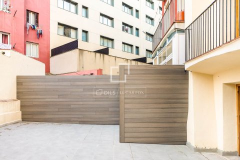 Apartamento de 2 dormitorios en venta en Barcelona, Cataluña, Spain № 4404 - foto 10