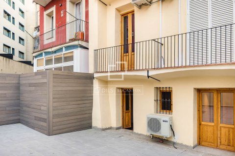 Apartamento de 2 dormitorios en venta en Barcelona, Cataluña, Spain № 4404 - foto 11