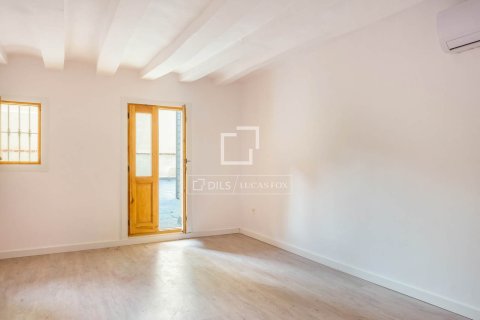 Apartamento de 2 dormitorios en venta en Barcelona, Cataluña, Spain № 4404 - foto 14
