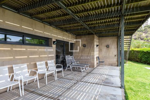 Villa de 4 dormitorios en venta en Barcelona, Cataluña, Spain № 4405 - foto 27