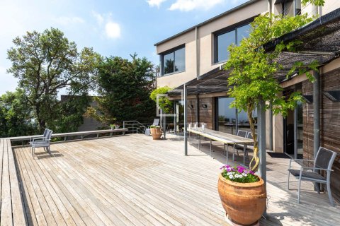 Villa de 4 dormitorios en venta en Barcelona, Cataluña, Spain № 4405 - foto 15