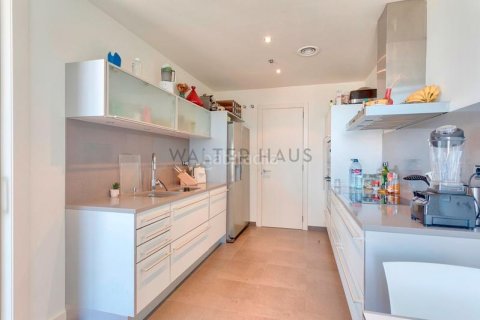 Ático de 3 dormitorios en venta en Sant Martí, Barcelona, Cataluña, Spain № 2236 - foto 14