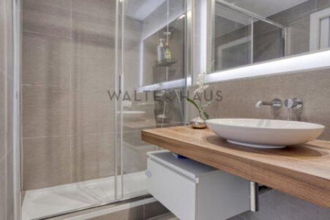 Apartamento de 3 dormitorios en venta en Eixample, Barcelona, Cataluña, Spain № 2235 - foto 23