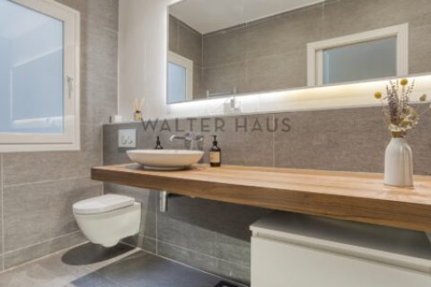 Apartamento de 3 dormitorios en venta en Eixample, Barcelona, Cataluña, Spain № 2235 - foto 19