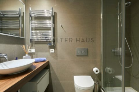Apartamento de 3 dormitorios en venta en Eixample, Barcelona, Cataluña, Spain № 2235 - foto 28