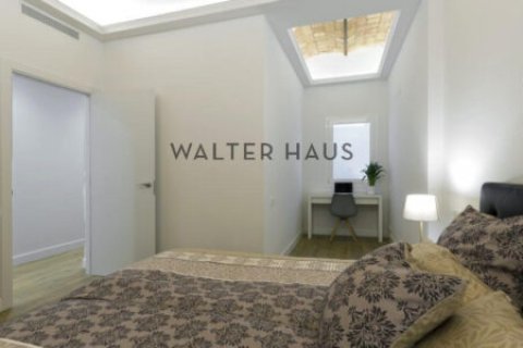 Apartamento de 3 dormitorios en venta en Eixample, Barcelona, Cataluña, Spain № 2235 - foto 13