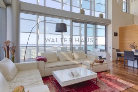 Ático de 3 dormitorios en venta en Sant Martí, Barcelona, Cataluña, Spain № 2237 - foto 26