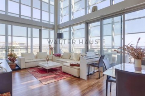 Ático de 3 dormitorios en venta en Sant Martí, Barcelona, Cataluña, Spain № 2237