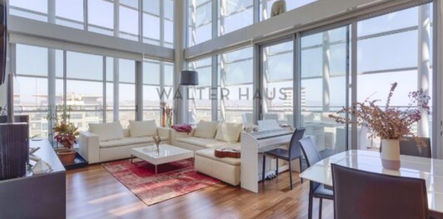 Ático de 3 dormitorios en venta en Sant Martí, Barcelona, Cataluña, Spain № 2237