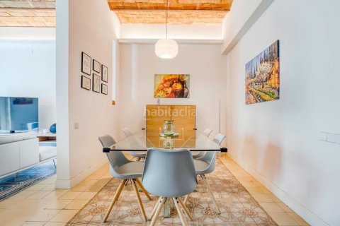 Apartamento de 3 dormitorios en venta en Eixample, Barcelona, Cataluña, Spain № 2234 - foto 24