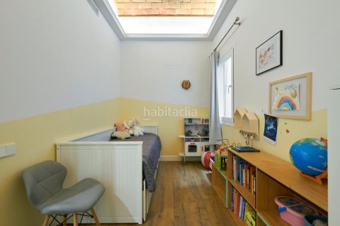 Apartamento de 3 dormitorios en venta en Eixample, Barcelona, Cataluña, Spain № 2234 - foto 13