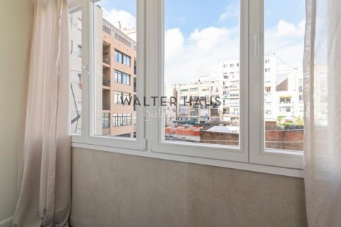 3 bedrooms apartment for sale in Eixample, Barcelona, Catalonia, Spain № 2233 - photo 22