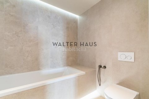3 bedrooms apartment for sale in Eixample, Barcelona, Catalonia, Spain № 2233 - photo 18