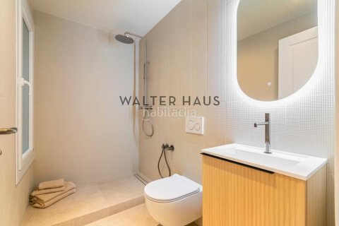 3 bedrooms apartment for sale in Eixample, Barcelona, Catalonia, Spain № 2233 - photo 25