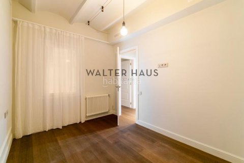 3 bedrooms apartment for sale in Eixample, Barcelona, Catalonia, Spain № 2233 - photo 24