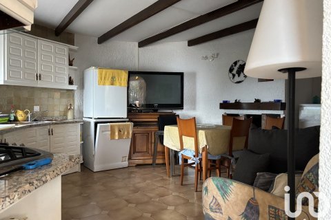 Сasa de 3 dormitorios en venta en Roses, Gerona, Cataluña, Spain № 4953 - foto 21