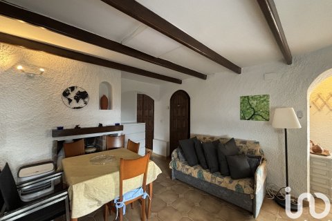 Сasa de 3 dormitorios en venta en Roses, Gerona, Cataluña, Spain № 4953 - foto 26