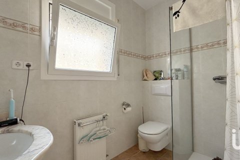 Сasa de 3 dormitorios en venta en Roses, Gerona, Cataluña, Spain № 4953 - foto 19