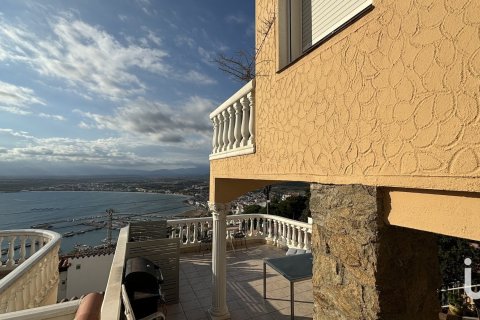 Сasa de 3 dormitorios en venta en Roses, Gerona, Cataluña, Spain № 4953 - foto 5