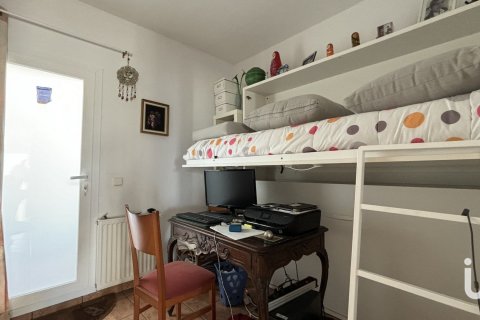 Сasa de 3 dormitorios en venta en Roses, Gerona, Cataluña, Spain № 4953 - foto 18