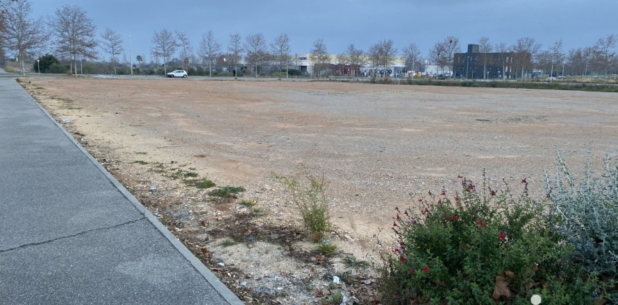 Parcela de 1944 m² en venta en Reus, Tarragona, Cataluña, Spain № 4954