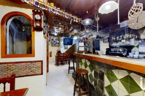 Casa adosada de 4 dormitorios en venta en Llorenc Del Penedes, Tarragona, Cataluña, Spain № 4955 - foto 22