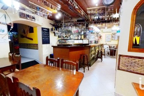 Casa adosada de 4 dormitorios en venta en Llorenc Del Penedes, Tarragona, Cataluña, Spain № 4955 - foto 26