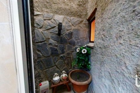 Casa adosada de 4 dormitorios en venta en Llorenc Del Penedes, Tarragona, Cataluña, Spain № 4955 - foto 14