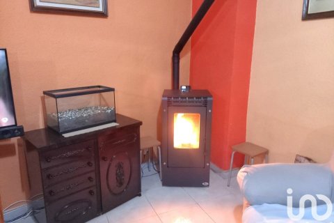 Casa adosada de 4 dormitorios en venta en Llorenc Del Penedes, Tarragona, Cataluña, Spain № 4955 - foto 5