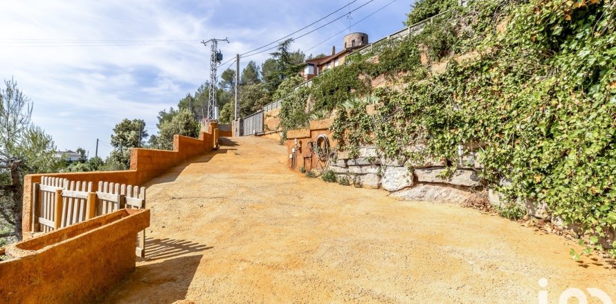 Сasa de 7 dormitorios en venta en Castellar del Vallès, Barcelona, Cataluña, Spain № 4956